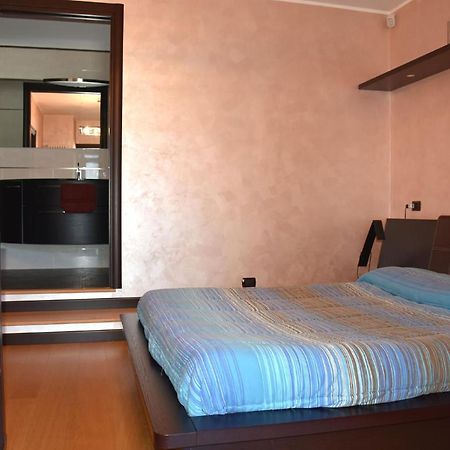 Bellagio Lakeside Apartment Екстер'єр фото