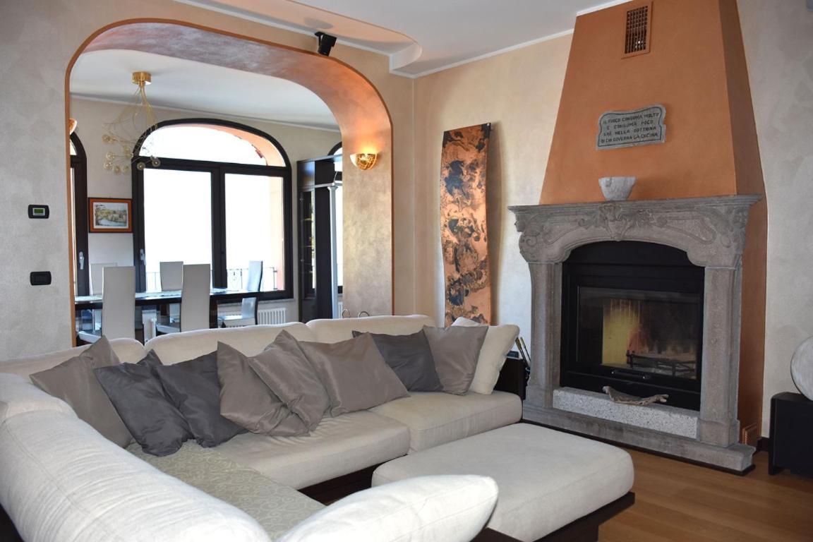 Bellagio Lakeside Apartment Екстер'єр фото