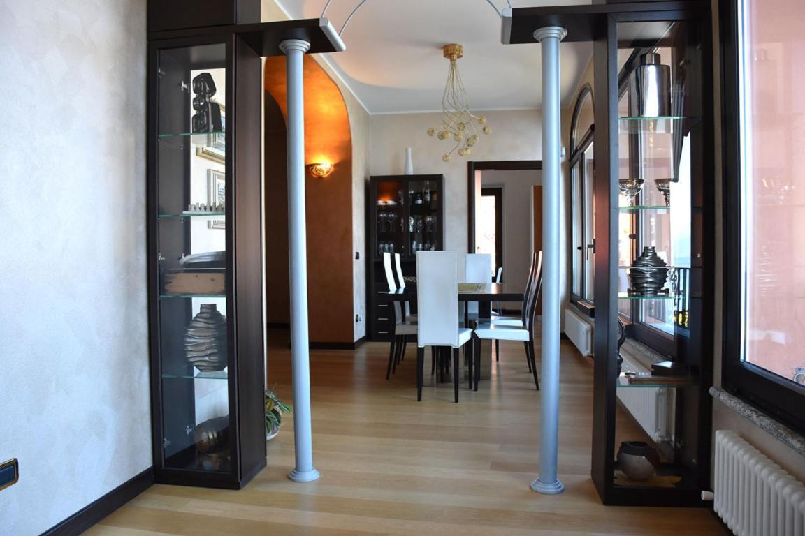 Bellagio Lakeside Apartment Екстер'єр фото