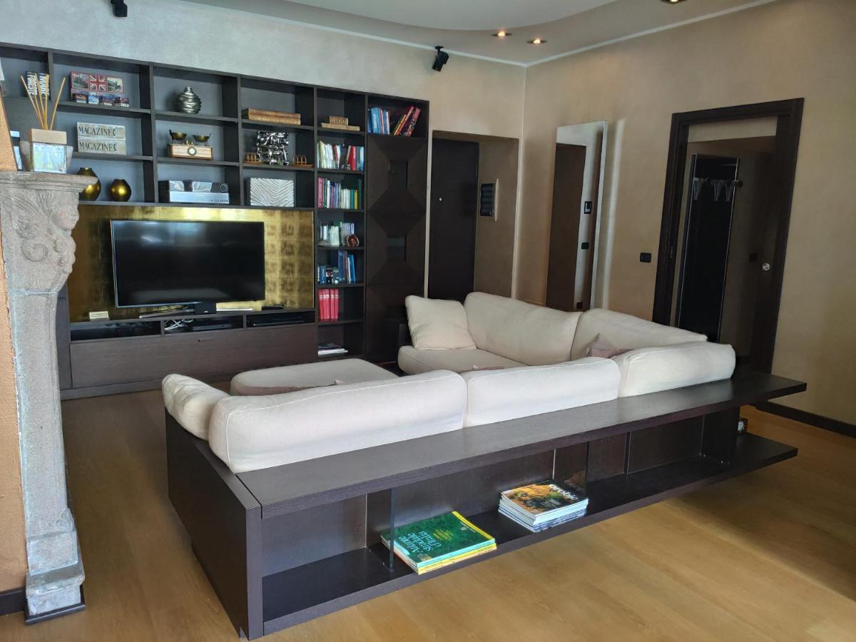 Bellagio Lakeside Apartment Екстер'єр фото